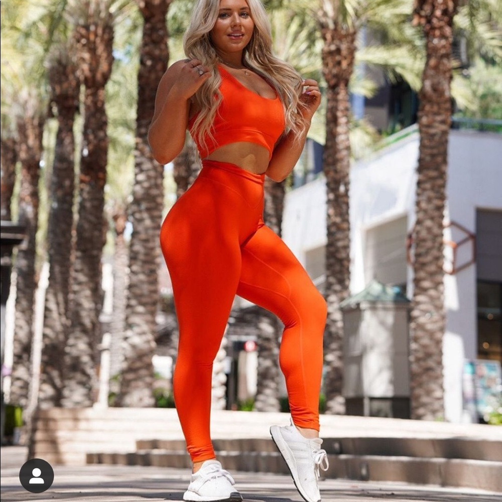 Balance Althetica blood orange select pant